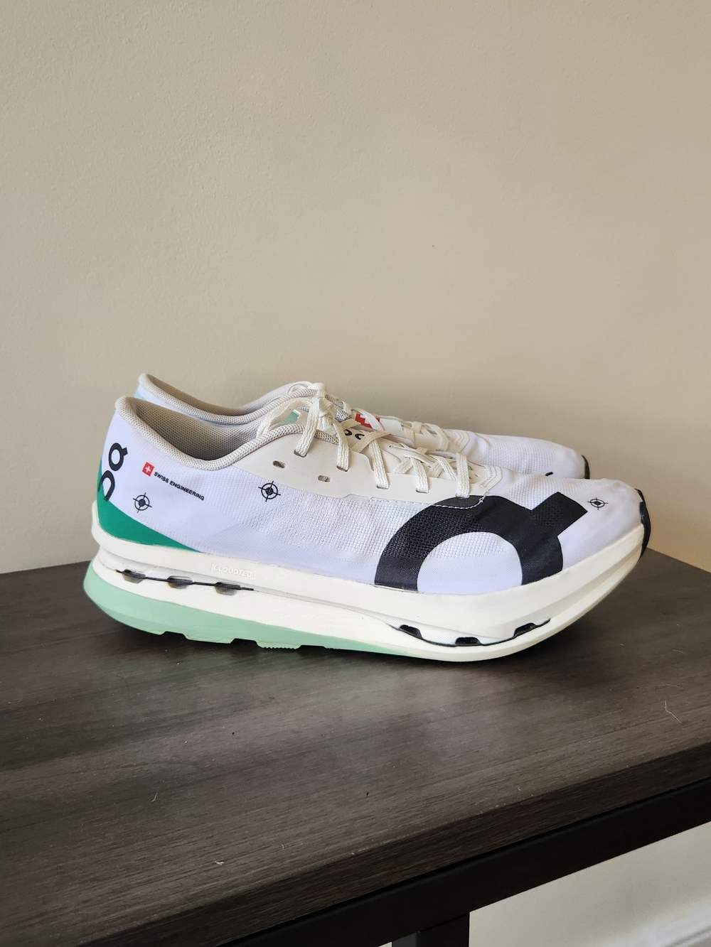 Womens On Cloudboom Running Shoes Size 8.5